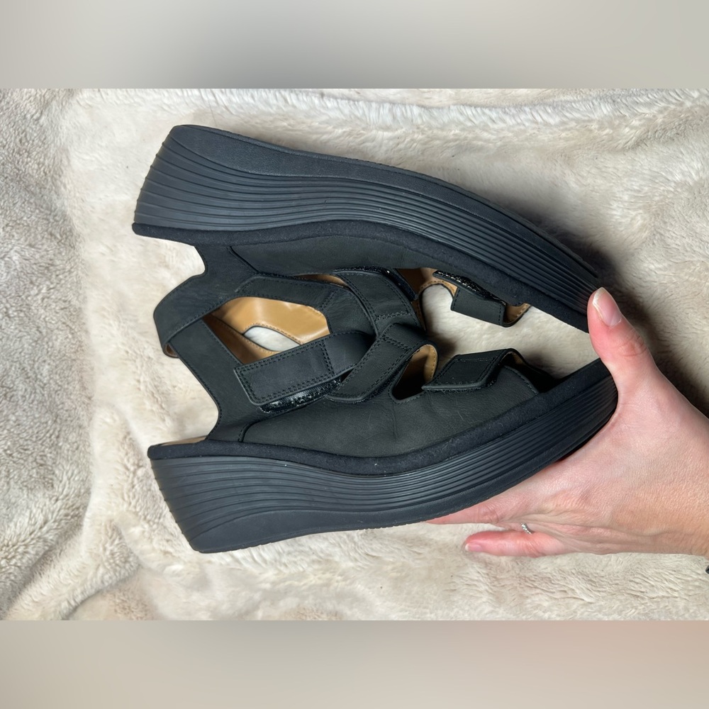 Clarks Womens Wedge Size 9 Black - Picture 5 of 7